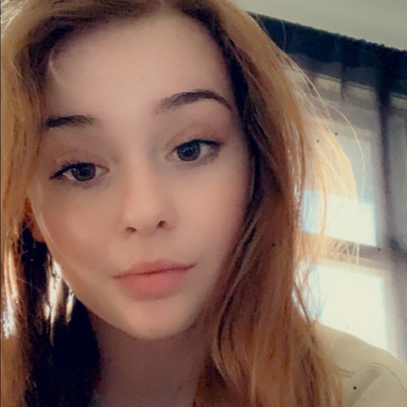 Meet your Posher, Madison - Picture 1 of 1